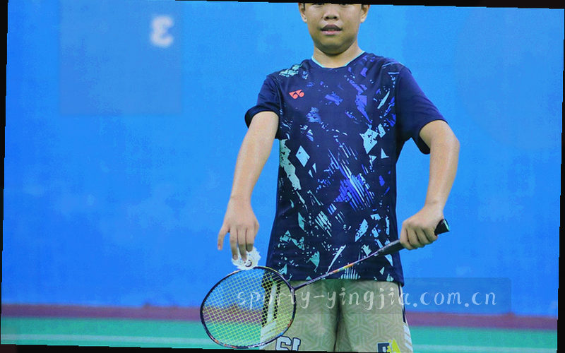 射门热区图和统计条形图，展示射正率与禁区外射门